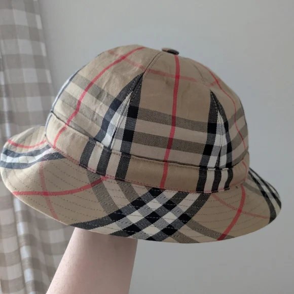 Burberry Vintage Bucket Hat | M - Picture 6 of 7